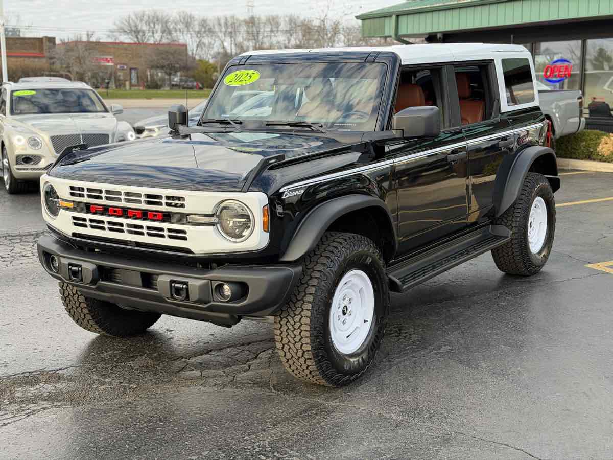 Used 2025 Ford Bronco Heritage Edition image 5