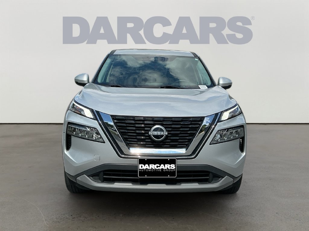 Used 2022 Nissan Rogue SV AWD/4WD image 2
