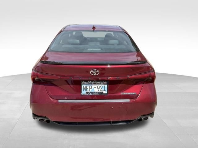 Used 2022 Toyota Avalon Touring FWD image 4