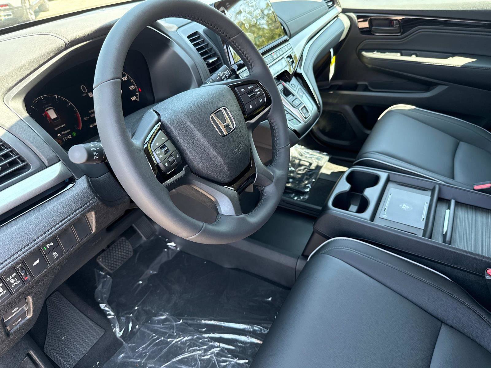 New 2026 Honda Odyssey Touring image 21