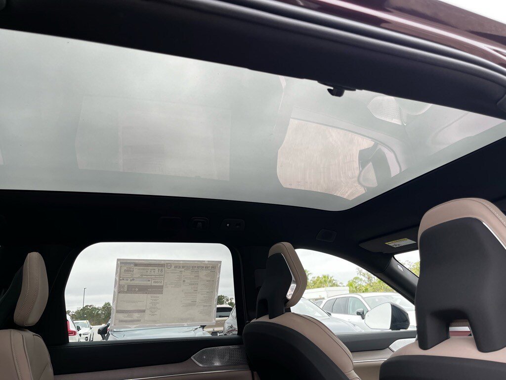 New 2025 Volvo EX90 Ultra AWD/4WD image 13