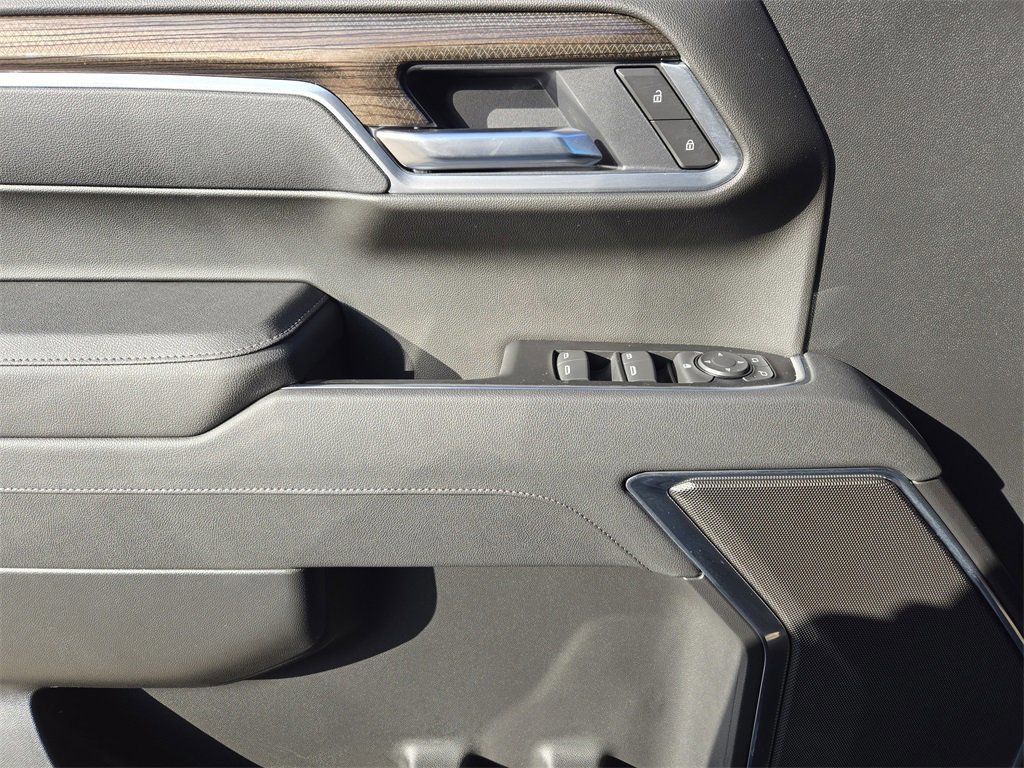 New 2026 Chevrolet Silverado 1500 LT w/ Convenience Package II image 12