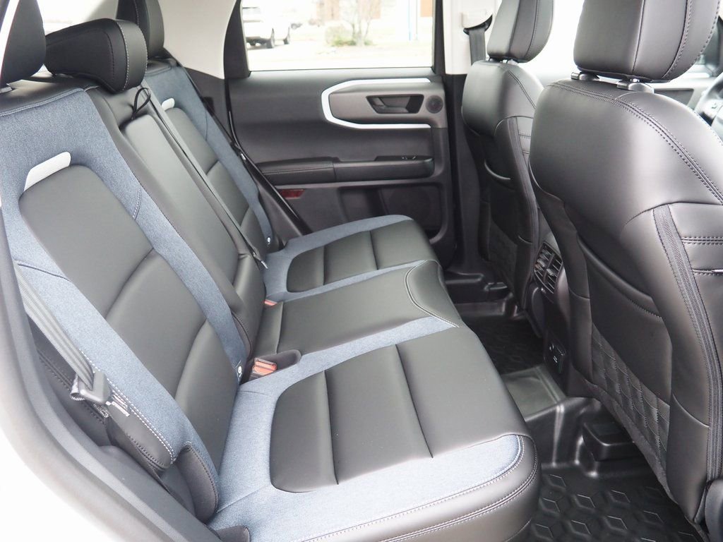 New 2025 Ford Bronco Sport Outer Banks w/ Sasquatch Outer Banks Package image 9