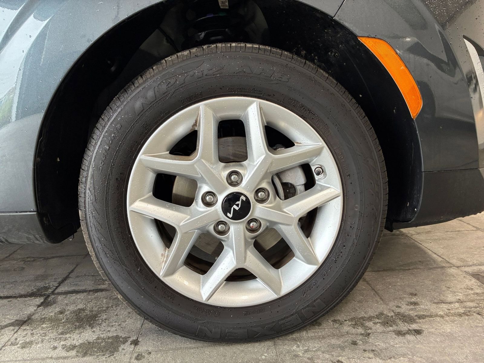 Used 2025 Kia Soul LX w/ LX Technology Package image 28