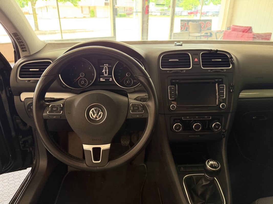 Used 2012 Volkswagen Golf TDI FWD image 17
