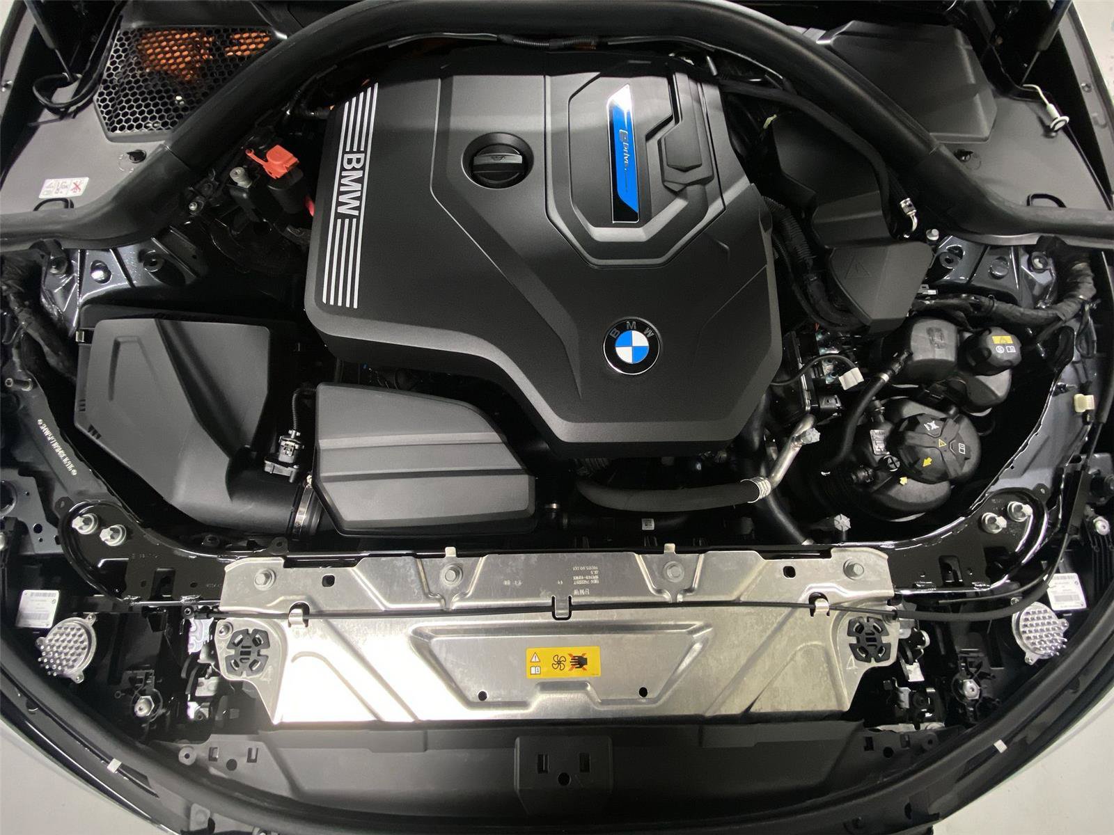 Used 2021 BMW 330e w/ M Sport Package RWD image 22