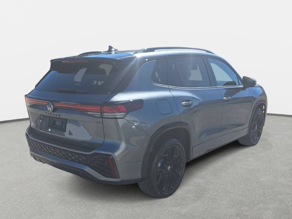New 2026 Volkswagen Tiguan SE R-Line AWD/4WD image 5