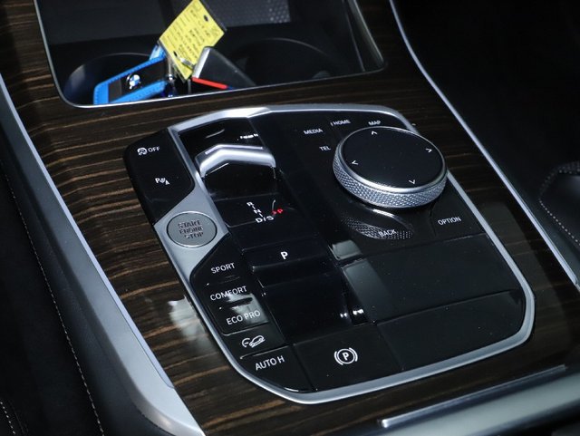 Used 2024 BMW X5 xDrive40i w/ M Sport Package AWD/4WD image 29