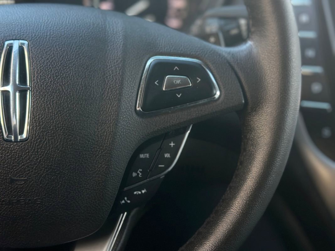 Used 2017 Lincoln MKC Premiere AWD/4WD image 12