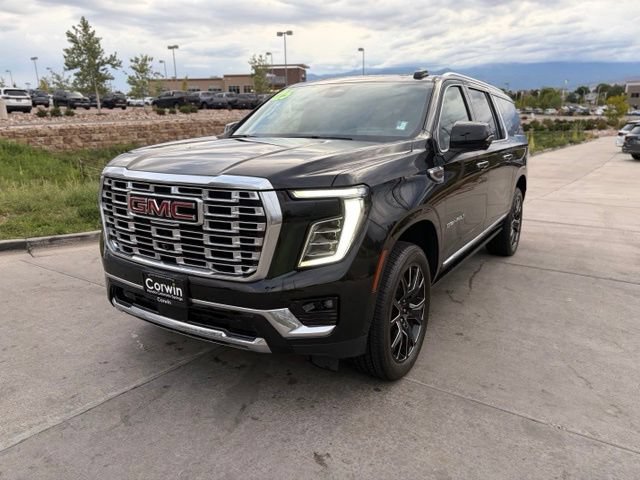 Used 2025 GMC Yukon XL Denali w/ Sun & Power Step Package AWD/4WD image 30