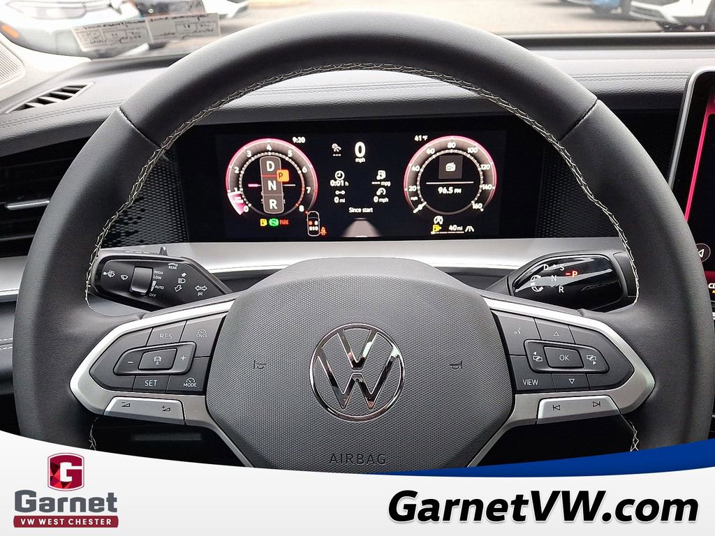 New 2026 Volkswagen Tiguan SE image 9