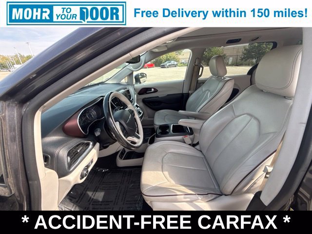 Used 2019 Chrysler Pacifica Limited FWD image 17