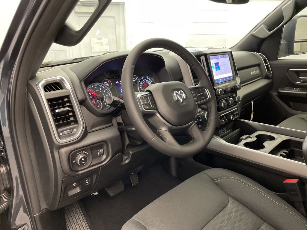 New 2026 RAM 1500 4x4 Crew Cab image 18