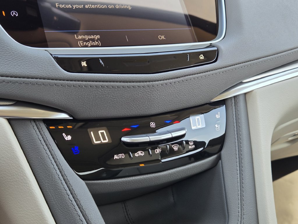 New 2026 Cadillac XT5 Premium Luxury w/ Driver Assist Package AWD/4WD image 11
