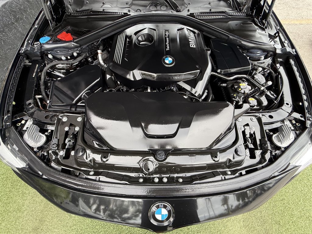 Used 2020 BMW 430i Coupe w/ M Sport Package RWD image 29