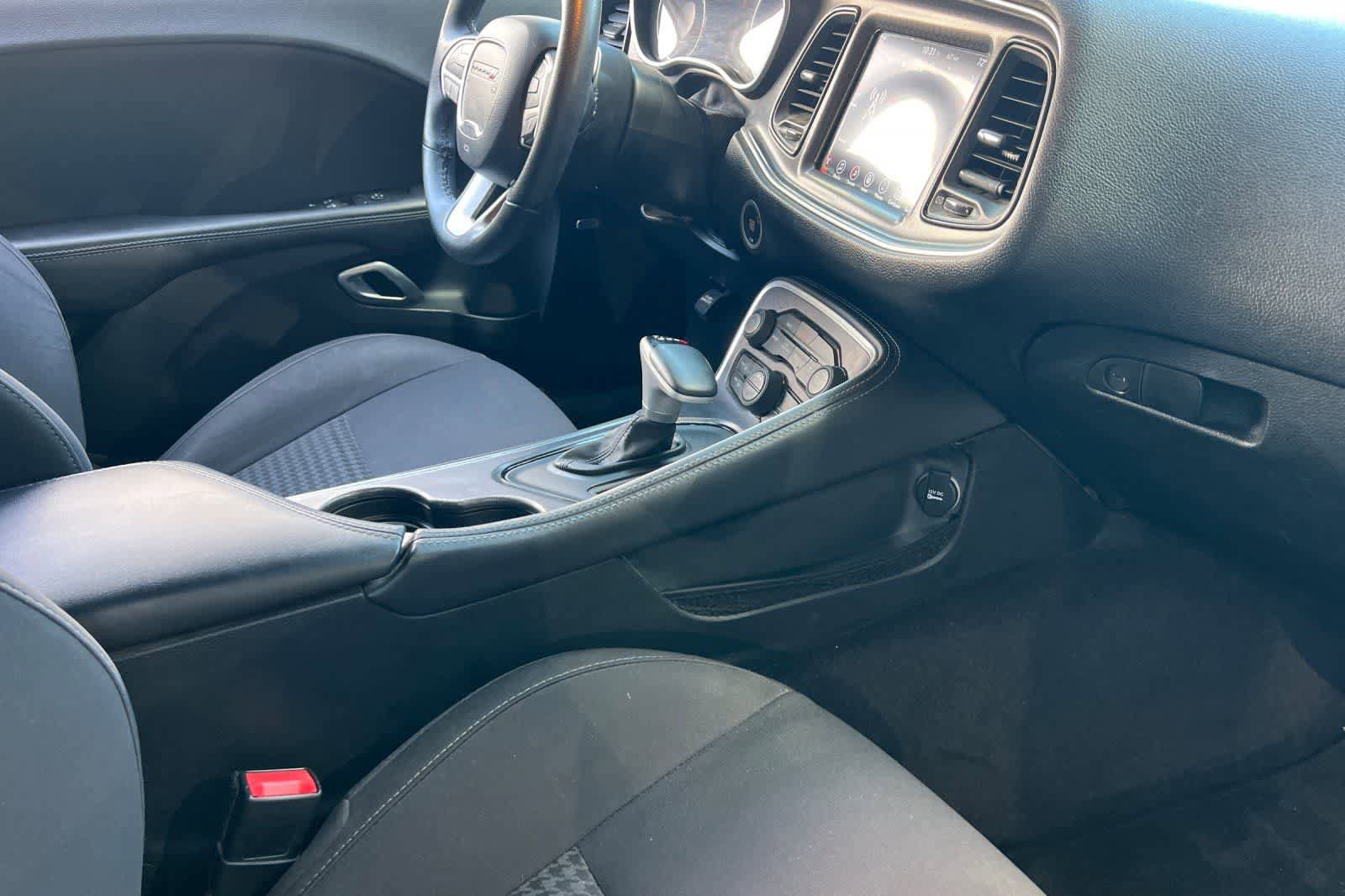 Used 2017 Dodge Challenger R/T Scat Pack RWD image 17