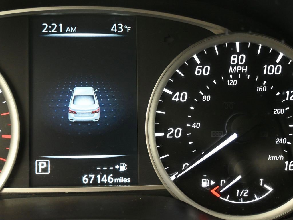 Used 2016 Nissan Sentra SR image 16