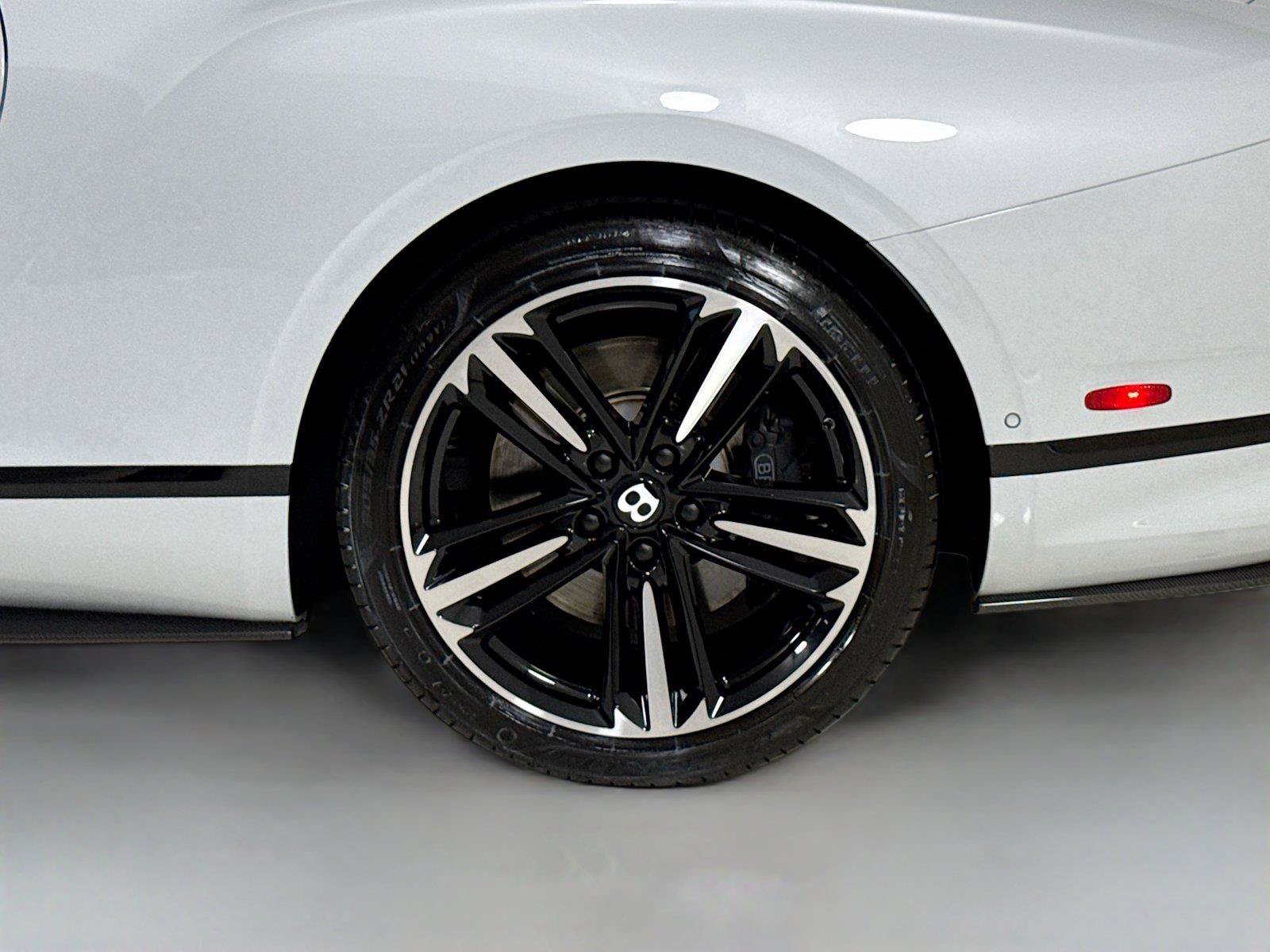 Used 2022 Bentley Continental GT AWD/4WD image 39