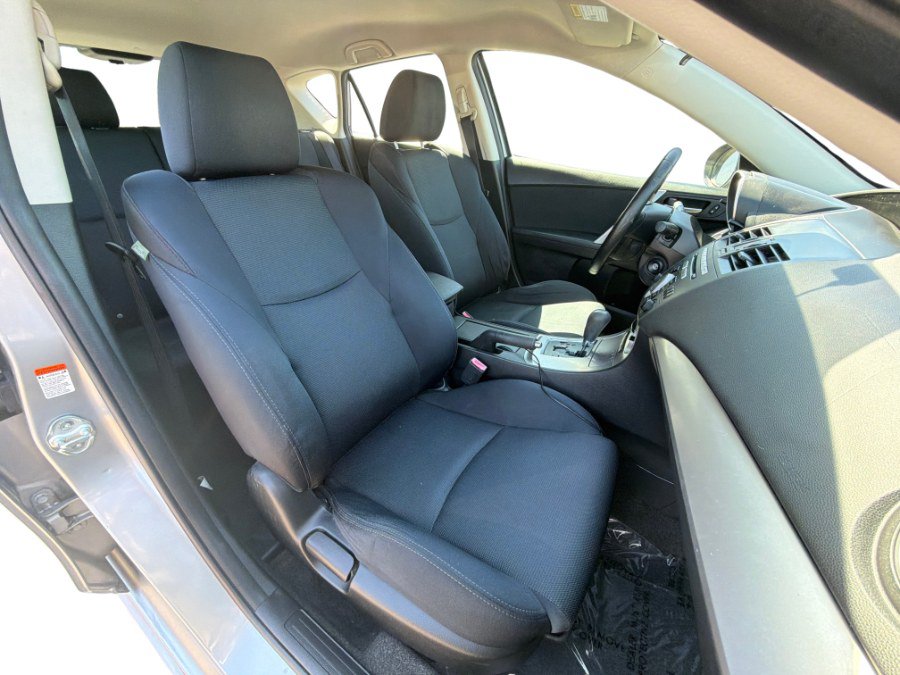 Used 2011 MAZDA MAZDA3 s Sport FWD image 15