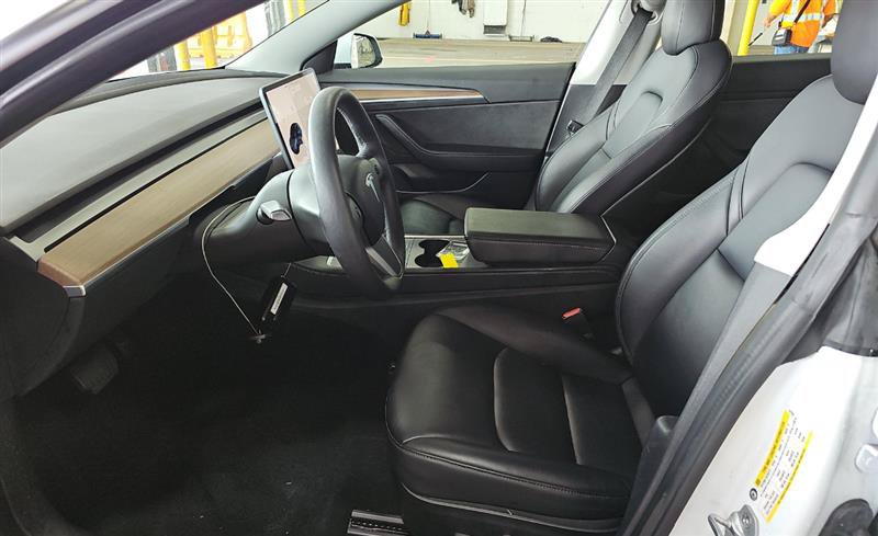 Used 2022 Tesla Model 3 Long Range AWD/4WD image 6