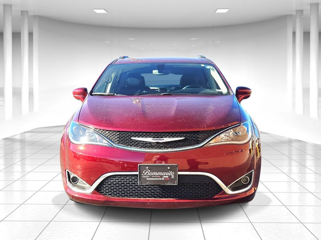 Used 2020 Chrysler Pacifica Touring-L image 8