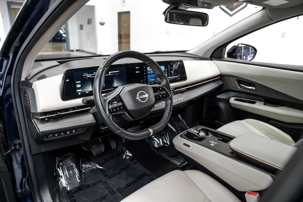 Used 2023 Nissan Ariya FWD image 3