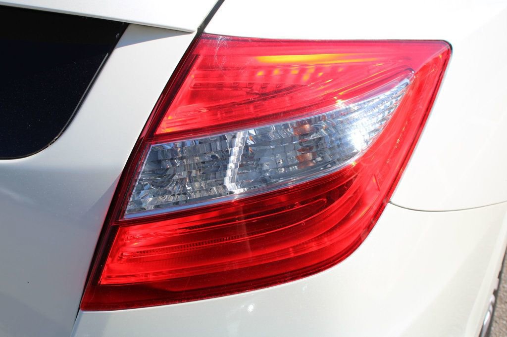 Used 2015 Honda Crosstour EX image 11