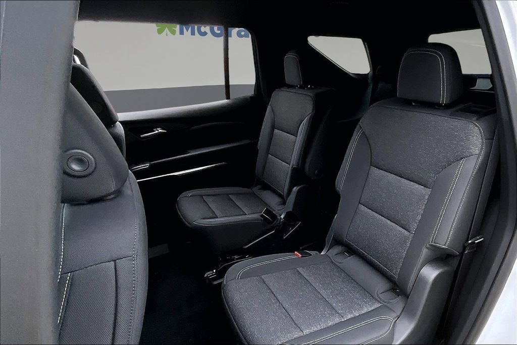 Used 2026 Chevrolet Traverse LT AWD/4WD image 21