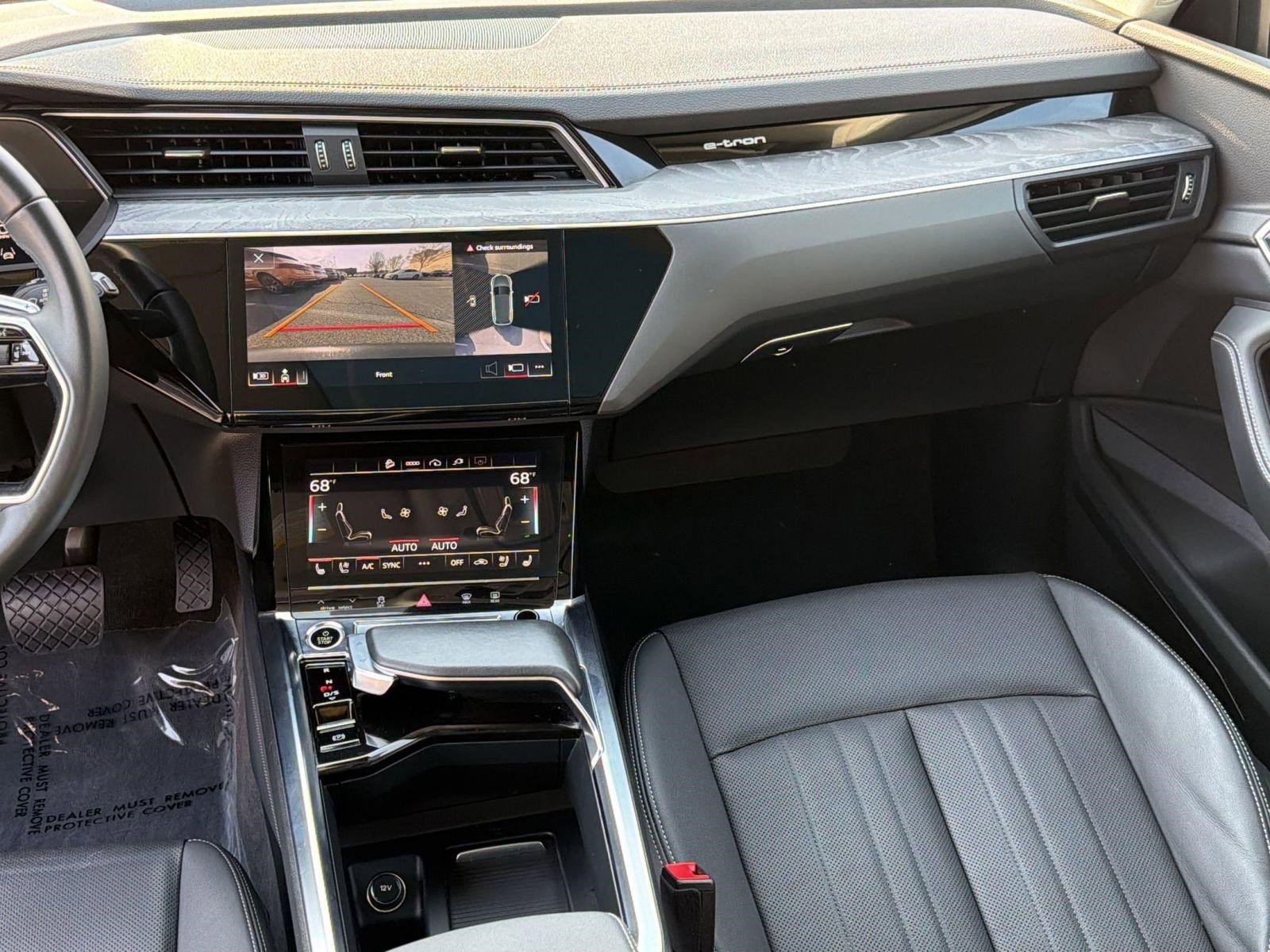 Used 2023 Audi e-tron Premium Plus w/ Premium Plus Package image 29