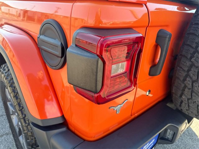 Used 2018 Jeep Wrangler Unlimited Sahara w/ Safety Group image 38