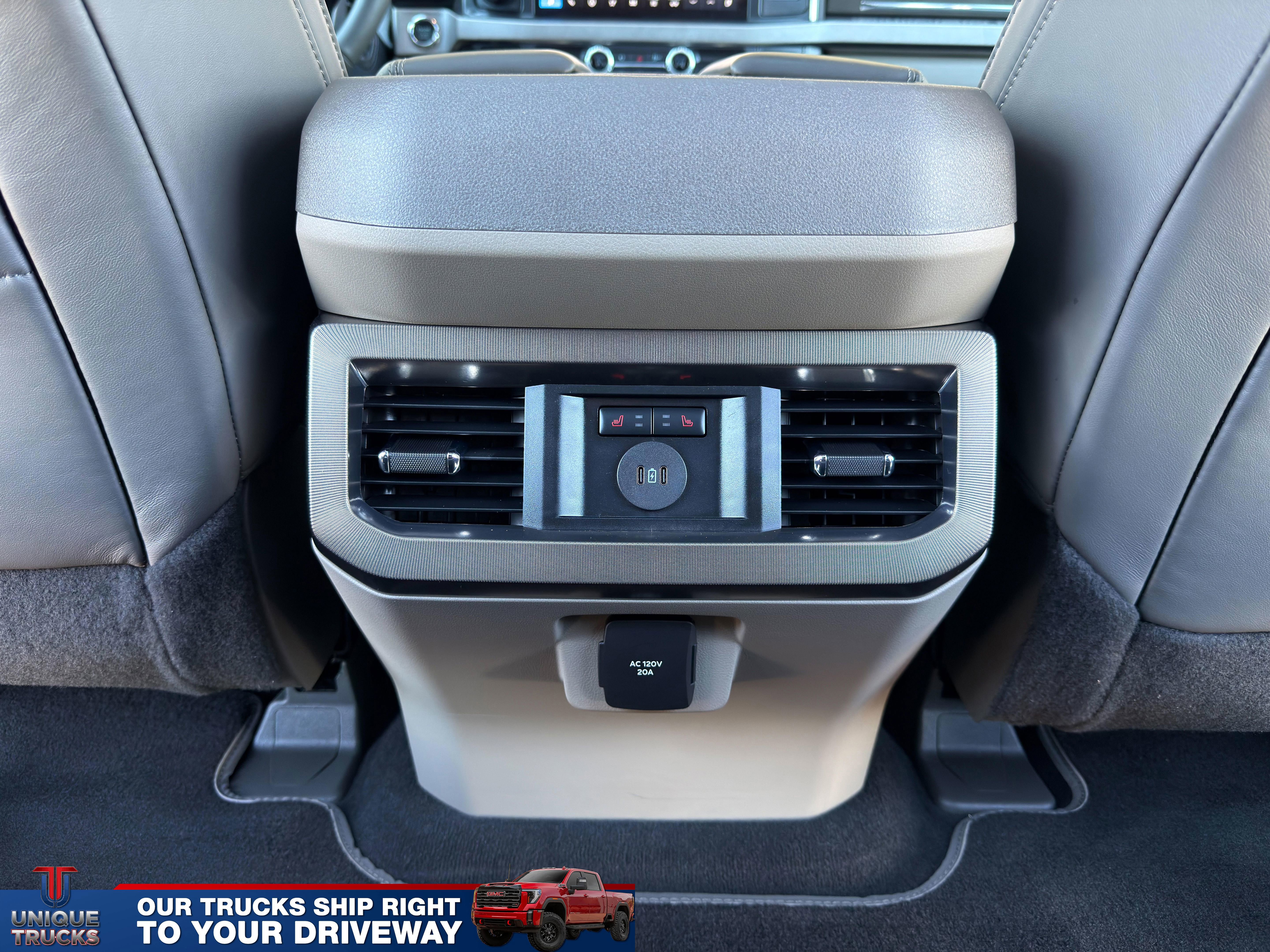 Used 2026 Ford F450 Platinum w/ Platinum Plus Package image 32