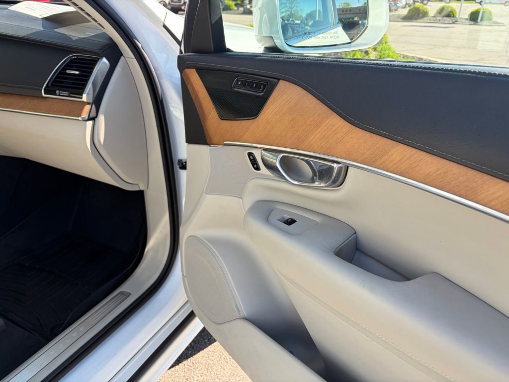Used 2019 Volvo XC90 T6 Inscription w/ Advanced Package AWD/4WD image 32