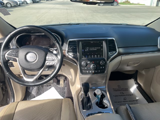 Used 2016 Jeep Grand Cherokee Limited w/ Luxury Group II AWD/4WD image 22