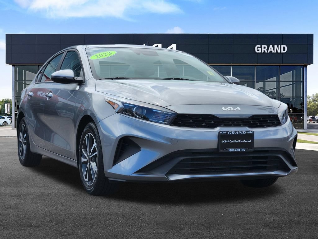 Certified 2023 Kia Forte LXS w/ LXS Technology Package FWD image 3