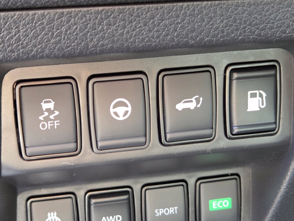 Used 2019 Nissan Rogue SL w/ Premium Package AWD/4WD image 9