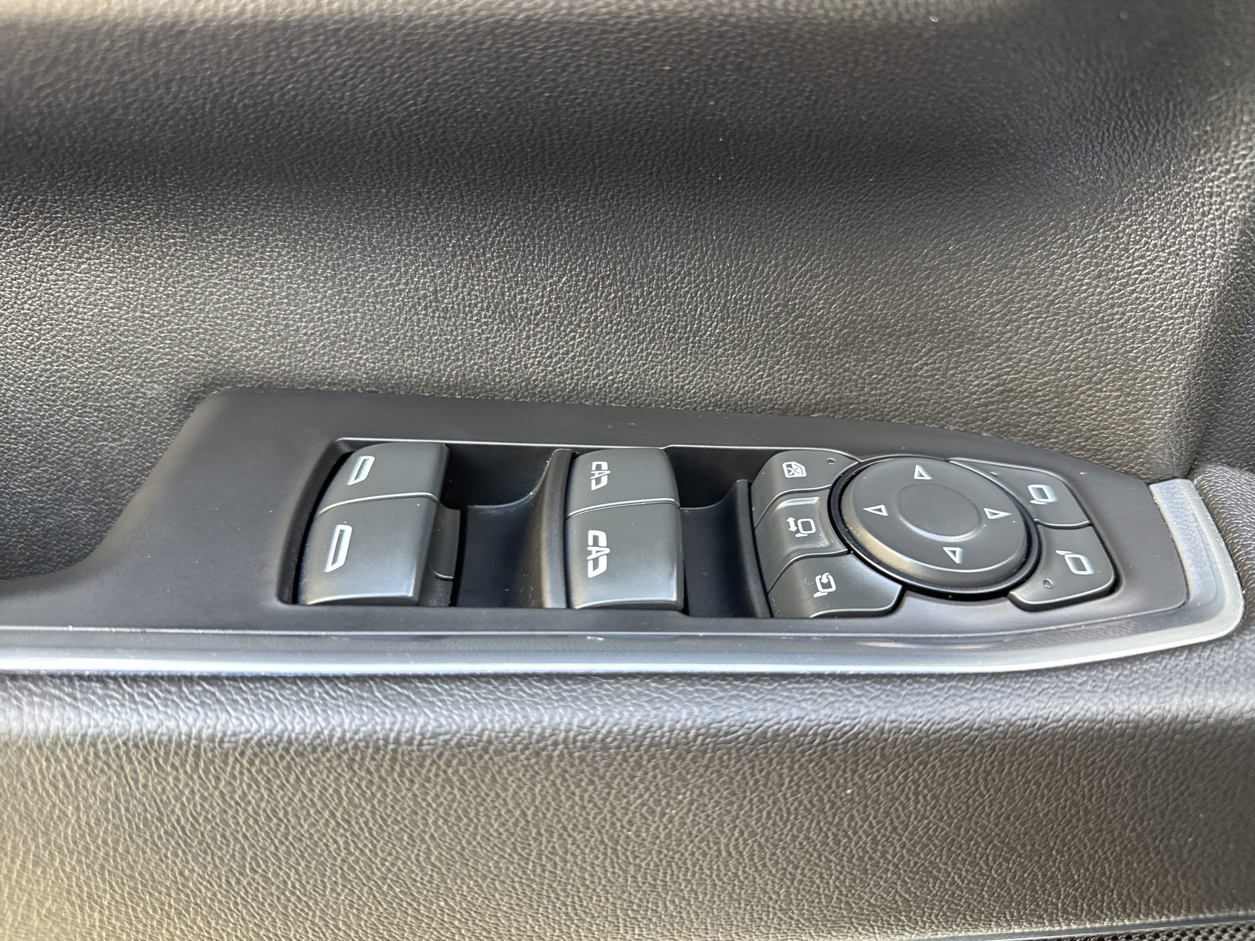 Used 2024 Chevrolet Silverado 2500 LTZ AWD/4WD image 14
