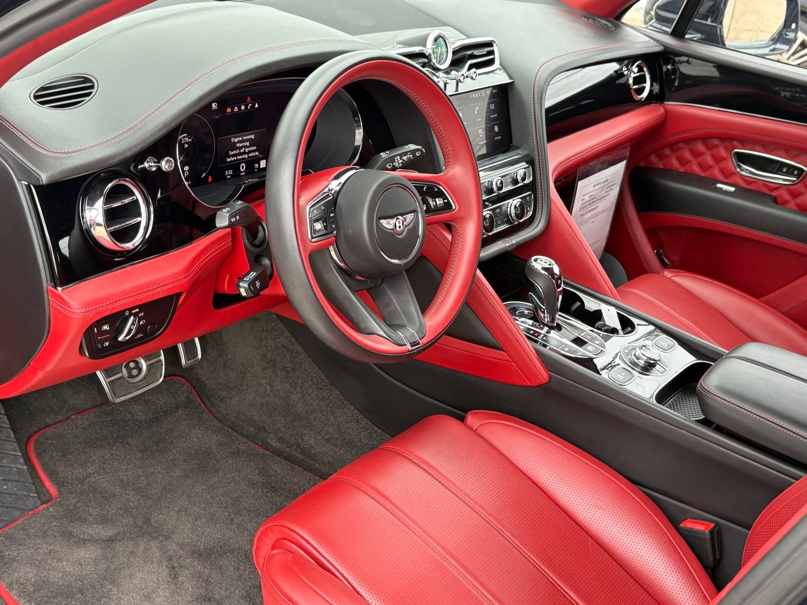 Used 2021 Bentley Bentayga AWD/4WD image 20