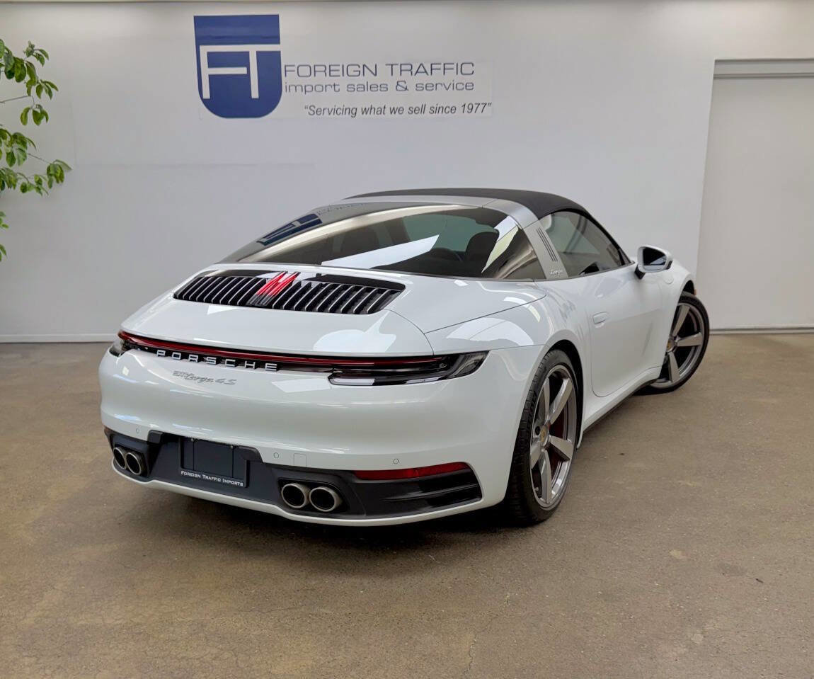 Used 2024 Porsche 911 Targa 4S w/ Premium Package image 44