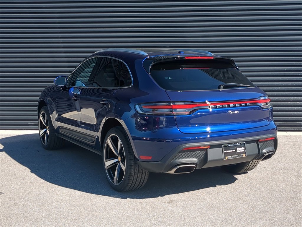 New 2026 Porsche Macan Base image 3