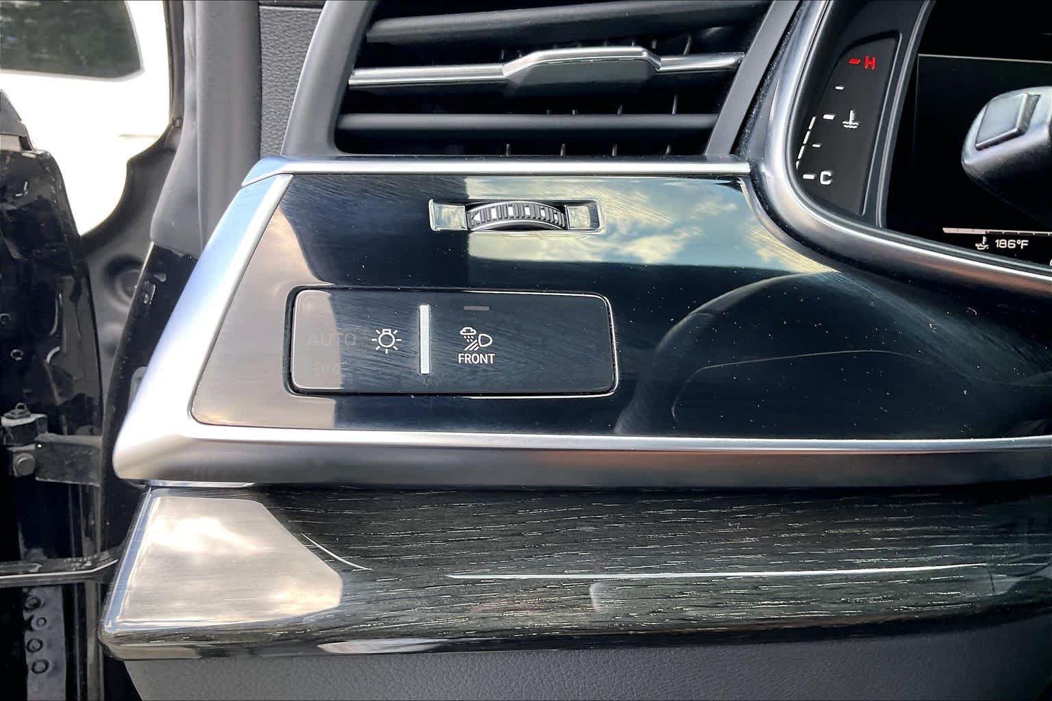 Used 2021 Audi SQ8 Prestige w/ Prestige Package AWD/4WD image 33