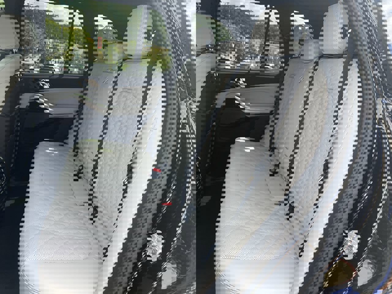 New 2026 BMW X5 xDrive40i w/ M Sport Package image 32