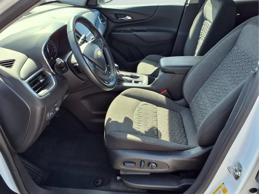Used 2024 Chevrolet Equinox LT FWD image 21