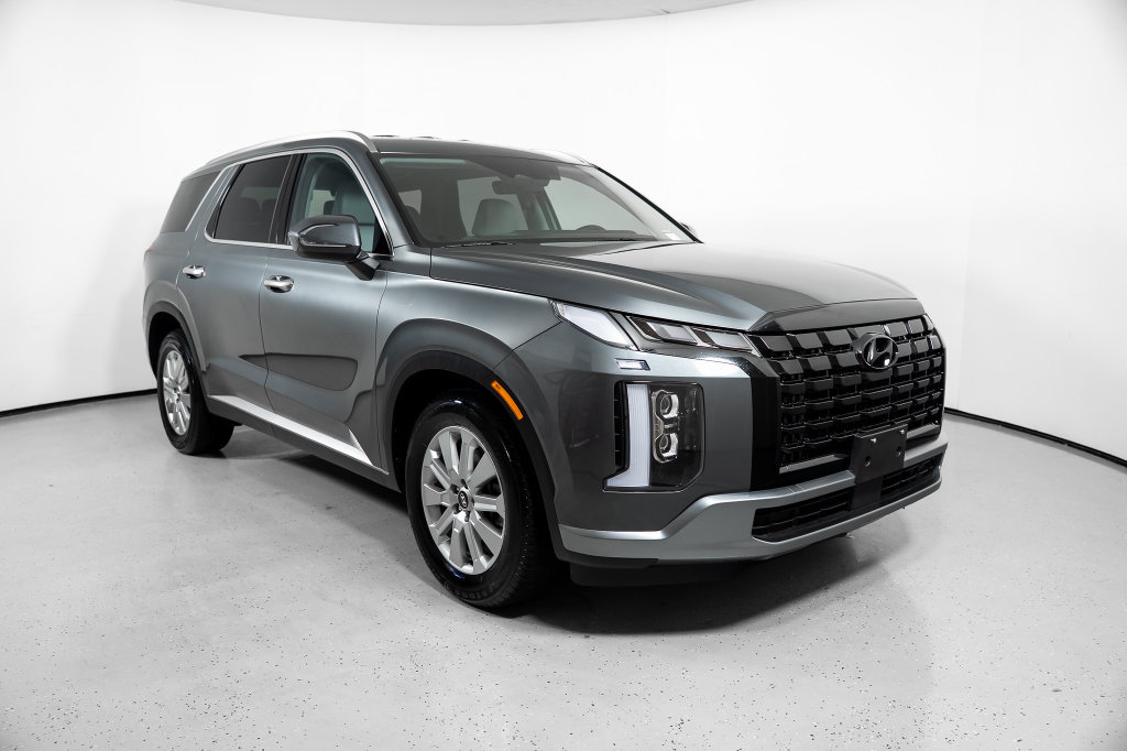 Certified 2024 Hyundai Palisade SEL FWD image 2