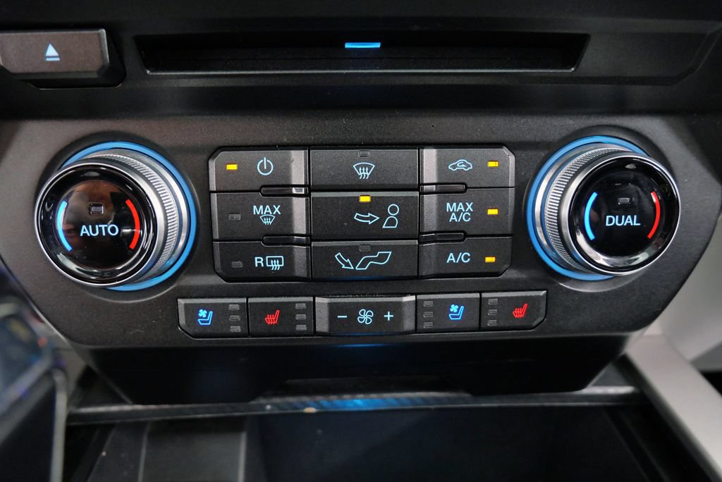 Used 2018 Ford F150 Lariat w/ Equipment Group 502A Luxury AWD/4WD image 33
