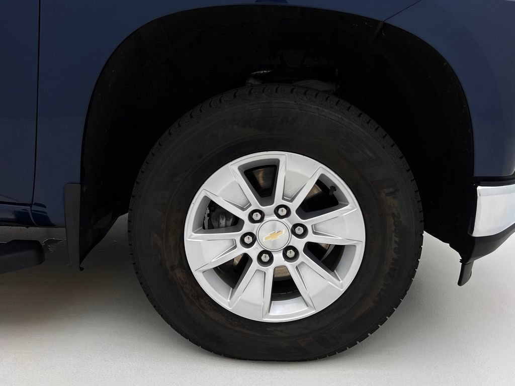 Used 2021 Chevrolet Silverado 1500 LT AWD/4WD image 29