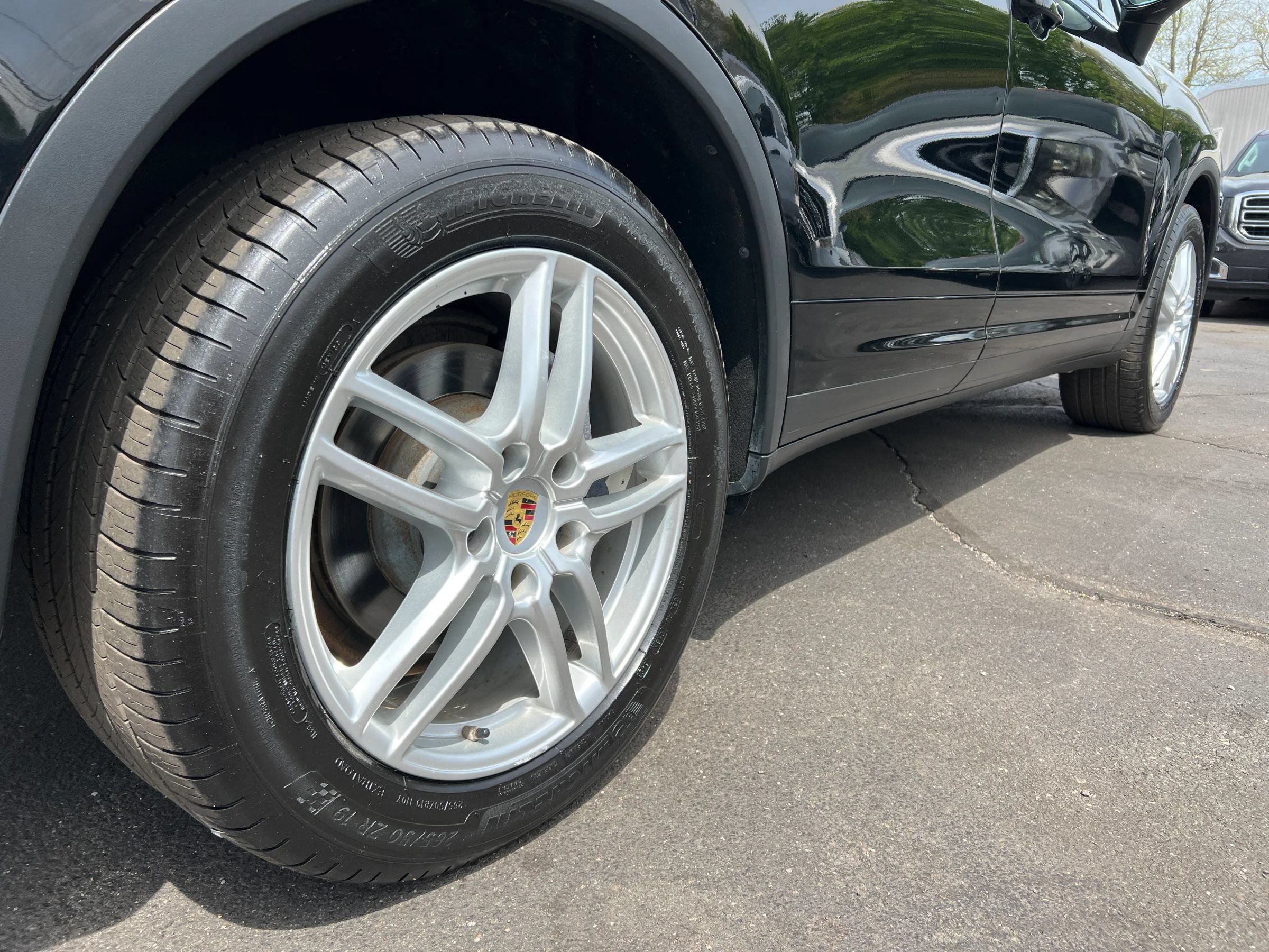 Used 2016 Porsche Cayenne AWD/4WD image 28