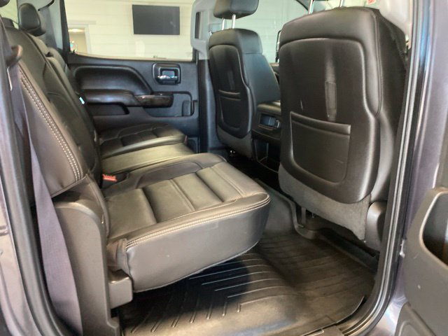 Used 2015 GMC Sierra 2500 Denali w/ Duramax Plus Package AWD/4WD image 11