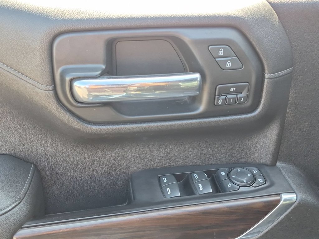 Used 2019 GMC Sierra 1500 SLT w/ SLT Premium Plus Package AWD/4WD image 23