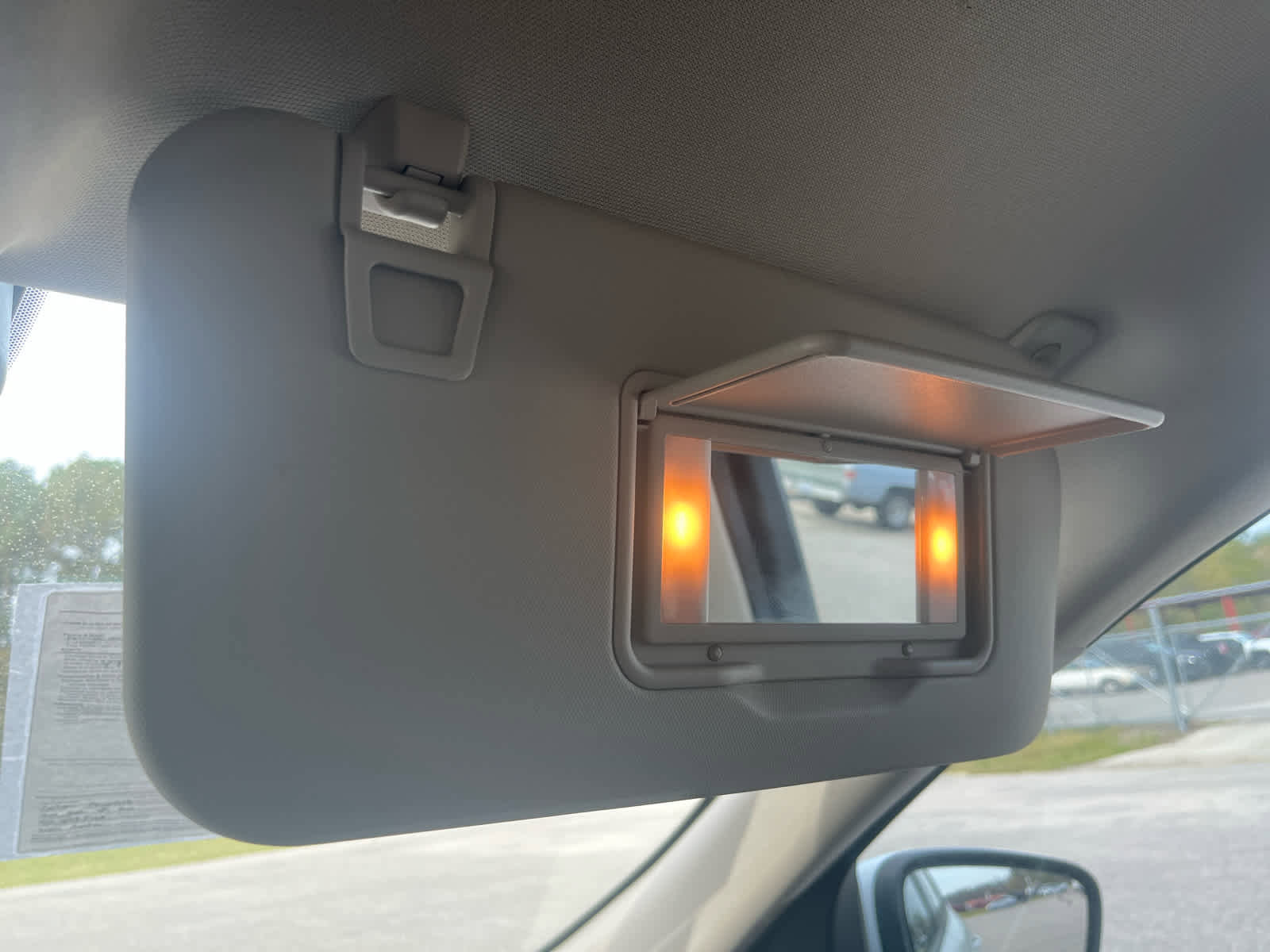 Used 2020 Ford Escape SE image 26