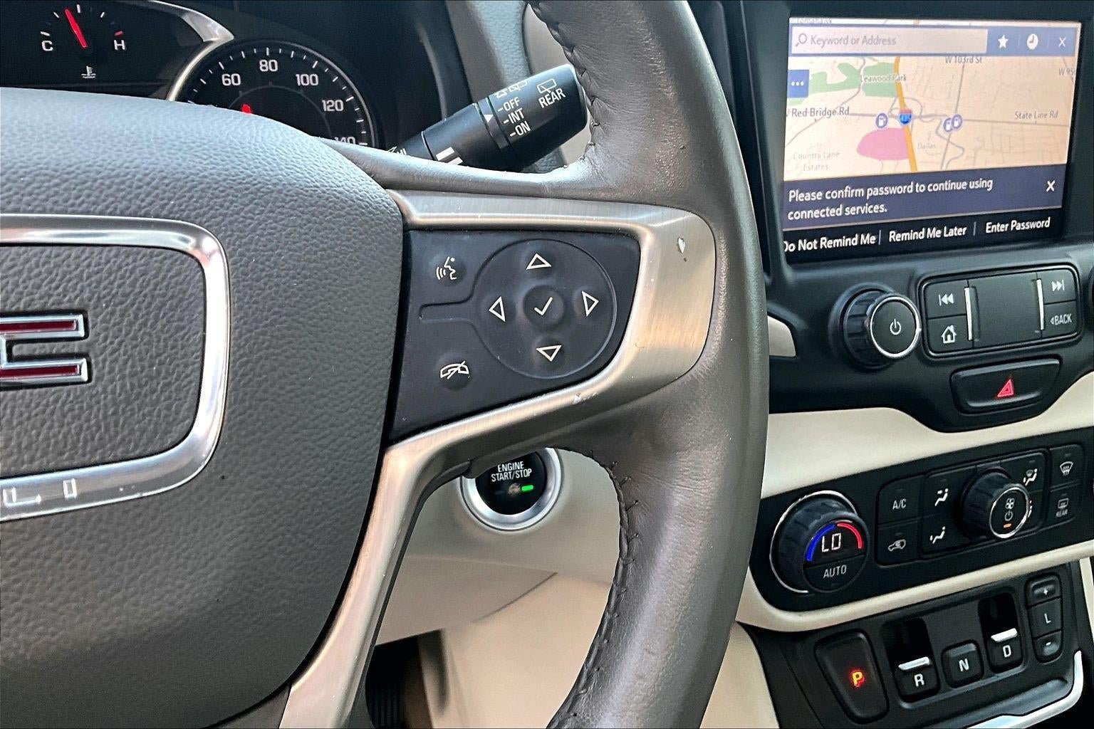 Used 2020 GMC Terrain Denali w/ Denali Premium Package AWD/4WD image 18